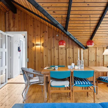 4 Bedroom Awesome In Græsted
