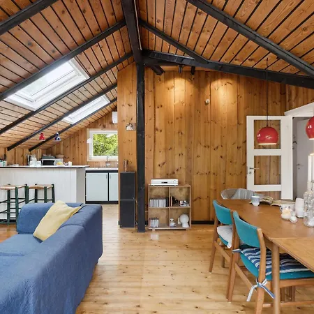 4 Bedroom Awesome In Græsted