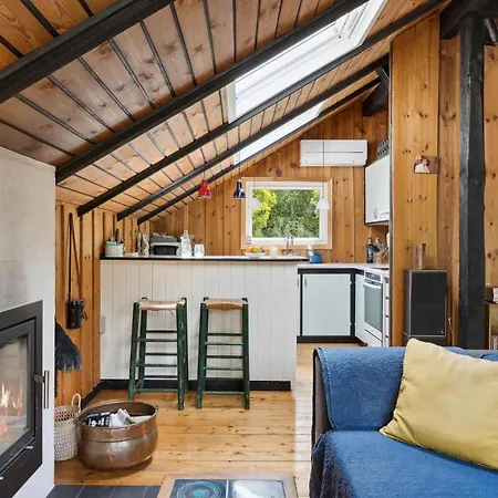 Casa vacanze 4 Bedroom Awesome In *